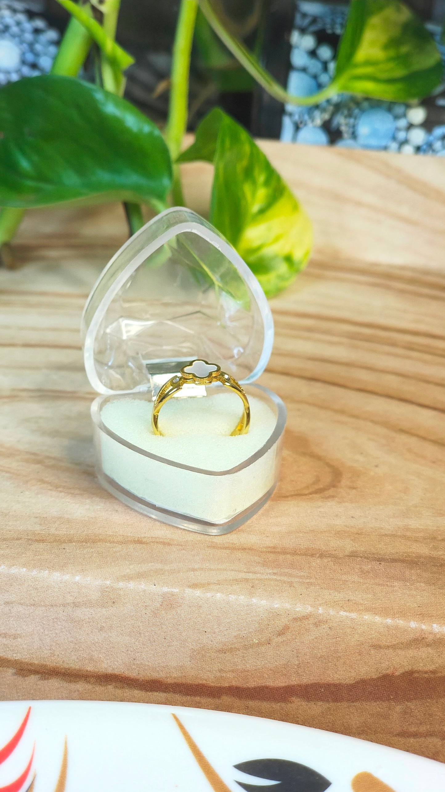 Gold-Plated White Clover Motif Ring