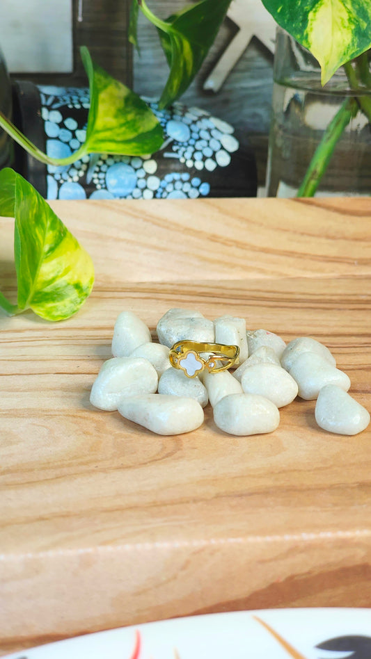 Gold-Plated White Clover Motif Ring