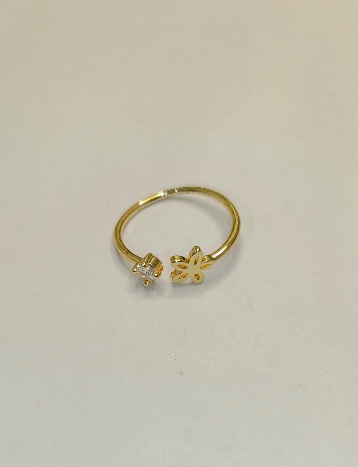 Anti-Tarnish Floral Solitaire Adjustable Ring