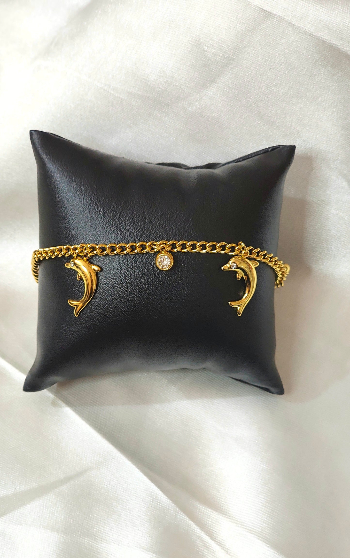 Dolphin Charm Gold Bracelet | 18K Gold Plated | Anti-Tarnish