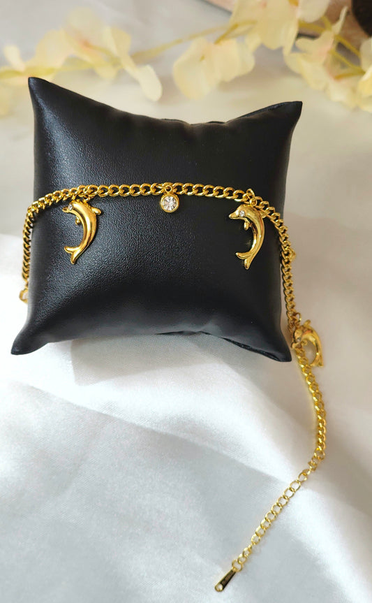 Dolphin Charm Gold Bracelet | 18K Gold Plated | Anti-Tarnish