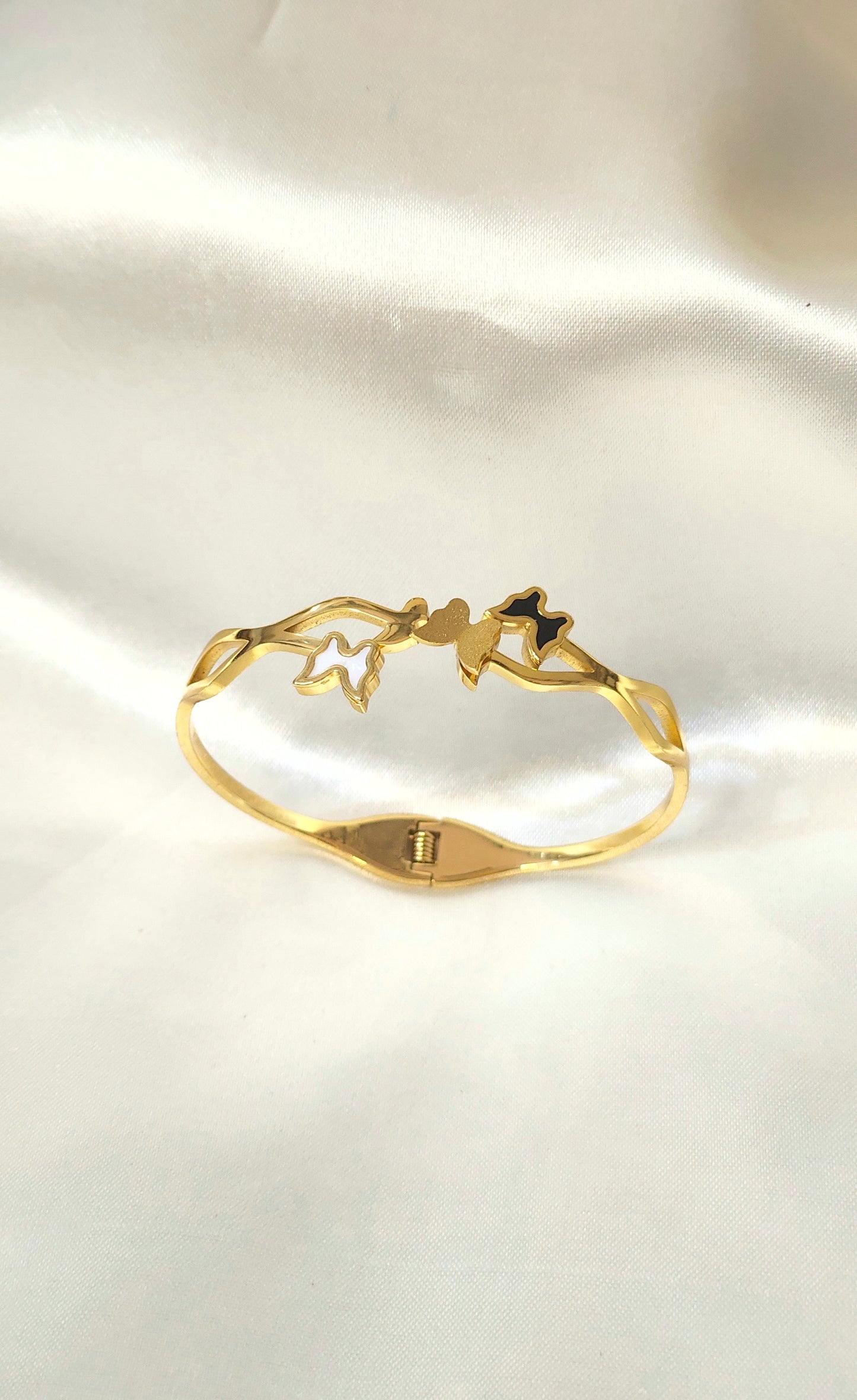 Antitarnish Gold-Plated Butterfly Motif Bracelet