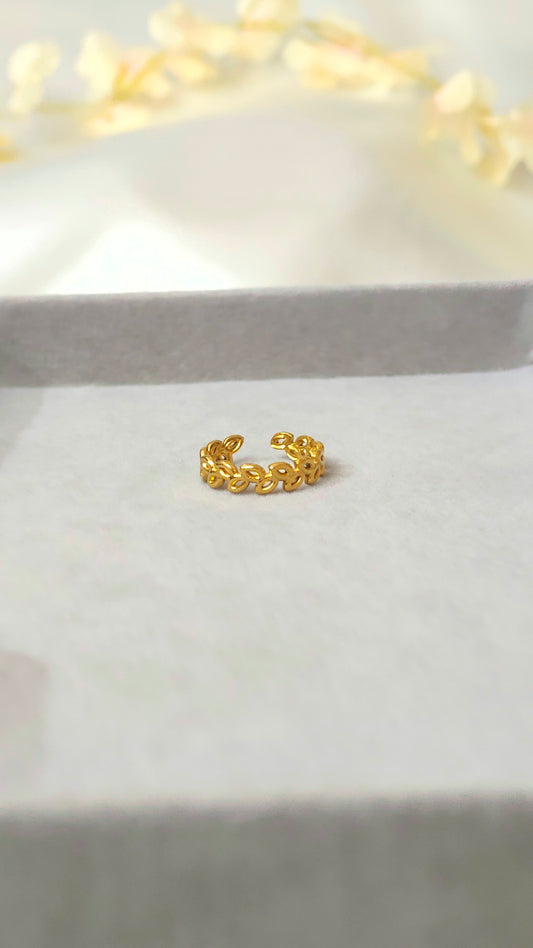 Leaf pattern anti tarnish gold plated ring