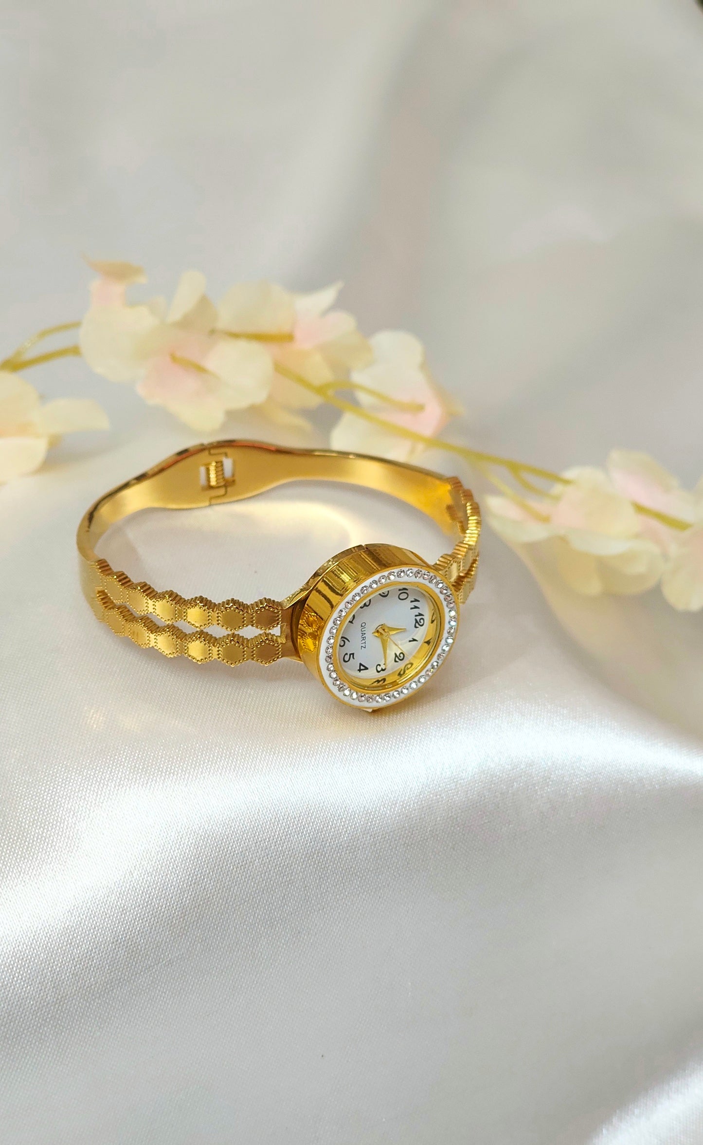 Elegant 18K Gold-Plated antitarnish Watch Bracelet