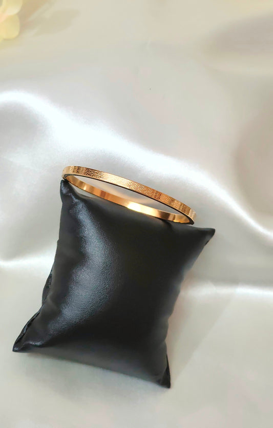 Anti tarnish Gold-Plated Geometric bracelet