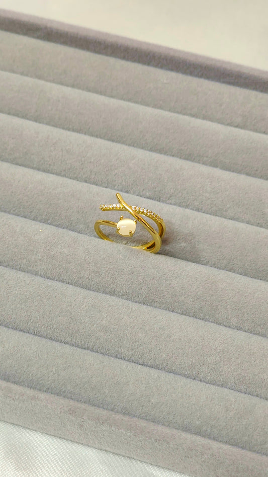 Gold-Plated Crossover Solitaire CZ Ring