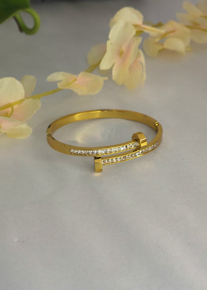 Anti-Tarnish Geometric Crystal-Studded Gold Bangle Bracelet for thin wrist Braclet