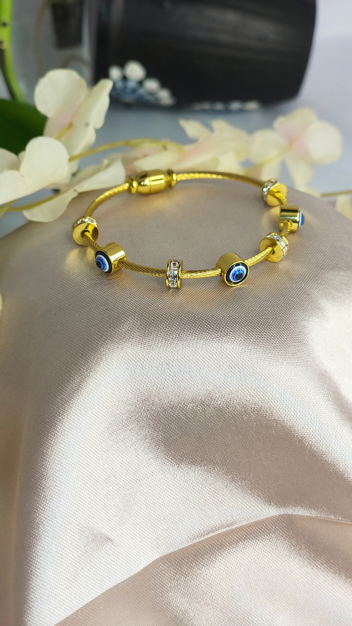 Anti-Tarnish Evil Eye Charm Bracelet