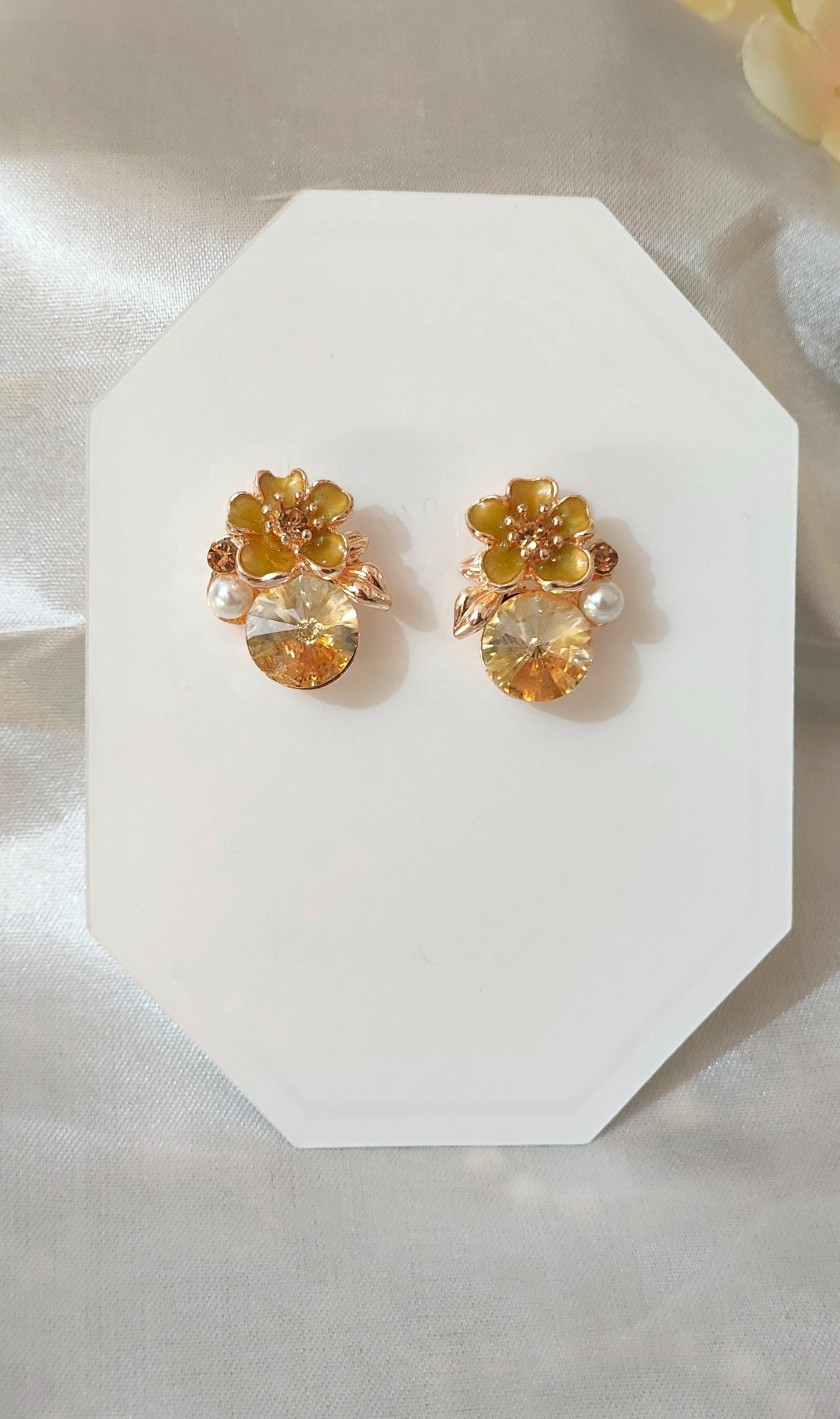 Anti-Tarnish Floral Crystal Stud Earrings