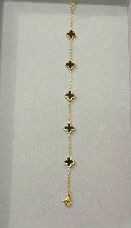Anti-Tarnish Clover Motif Gold Bracelet | 18K Gold Plated