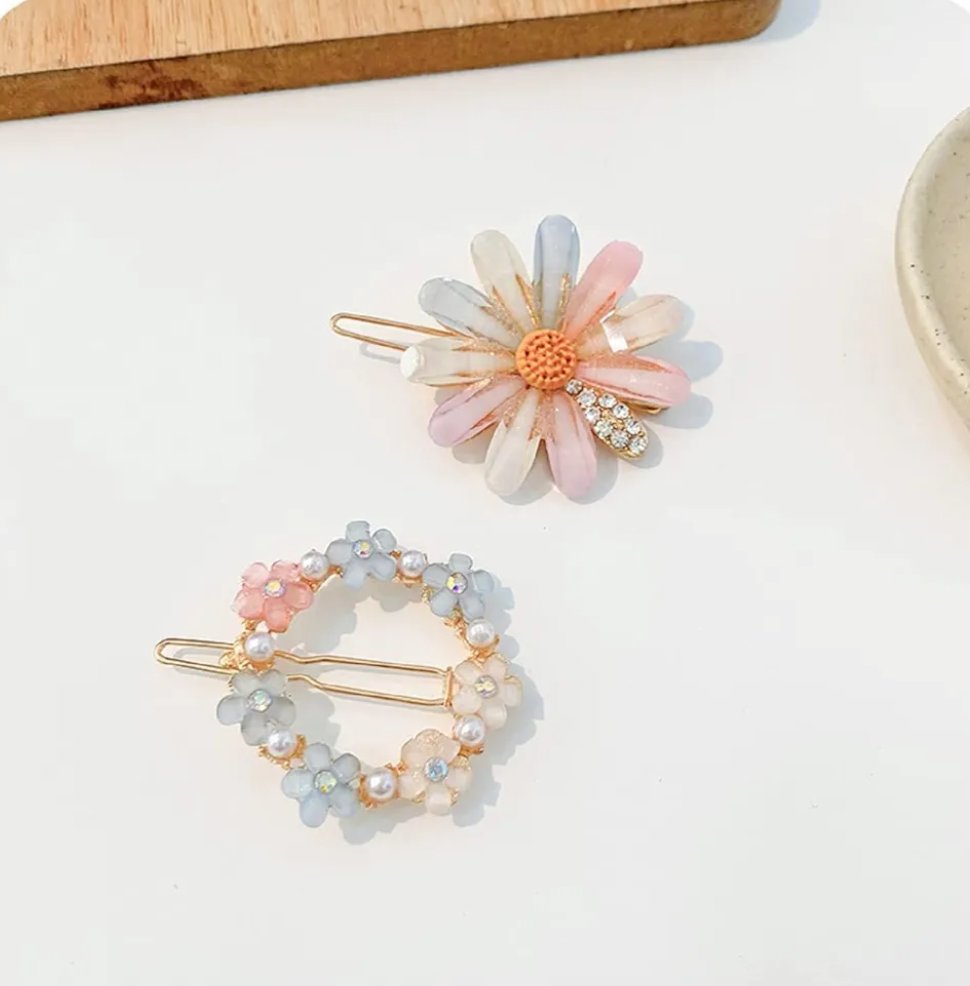 Floral Pastel Resin Hair Clips Set