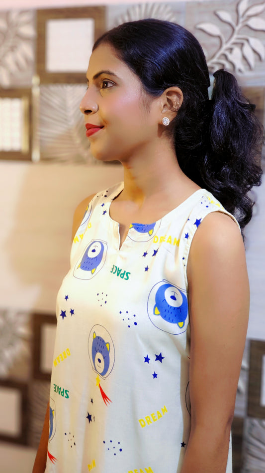 Cute Space Bear Print Cotton Pajama Set for Women – Sleeveless Top & Shorts
