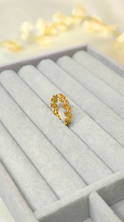 Leaf pattern anti tarnish gold plated ring