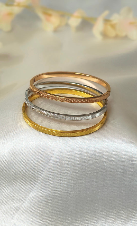 Antitarnish gold plated bracelet set (pack of three)