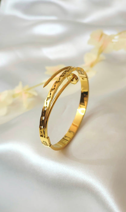 18K Gold-Plated Nail Motif  Bracelet