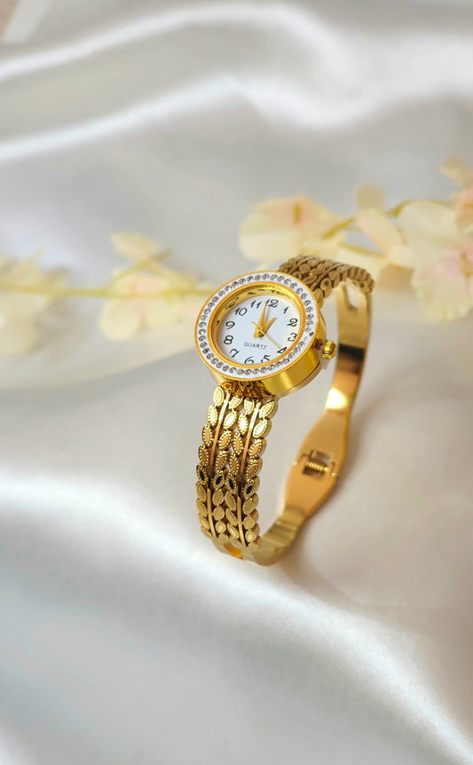 Elegant 18k Gold-Plated Bracelet Watch for Women