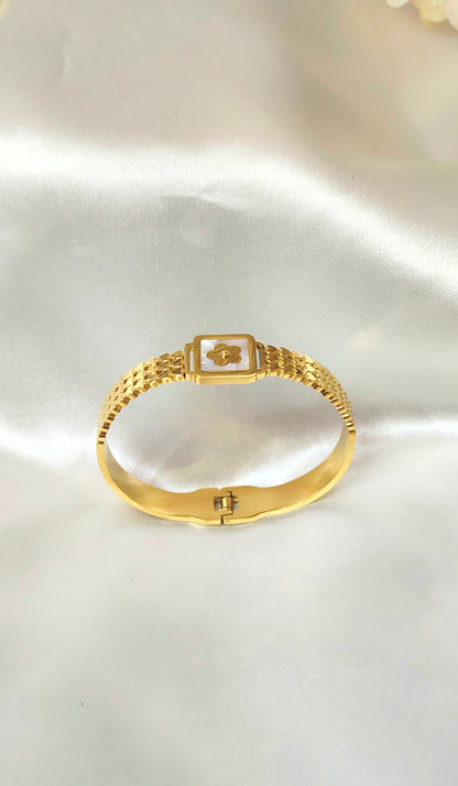 18K Gold-Plated Floral Motif Bracelet