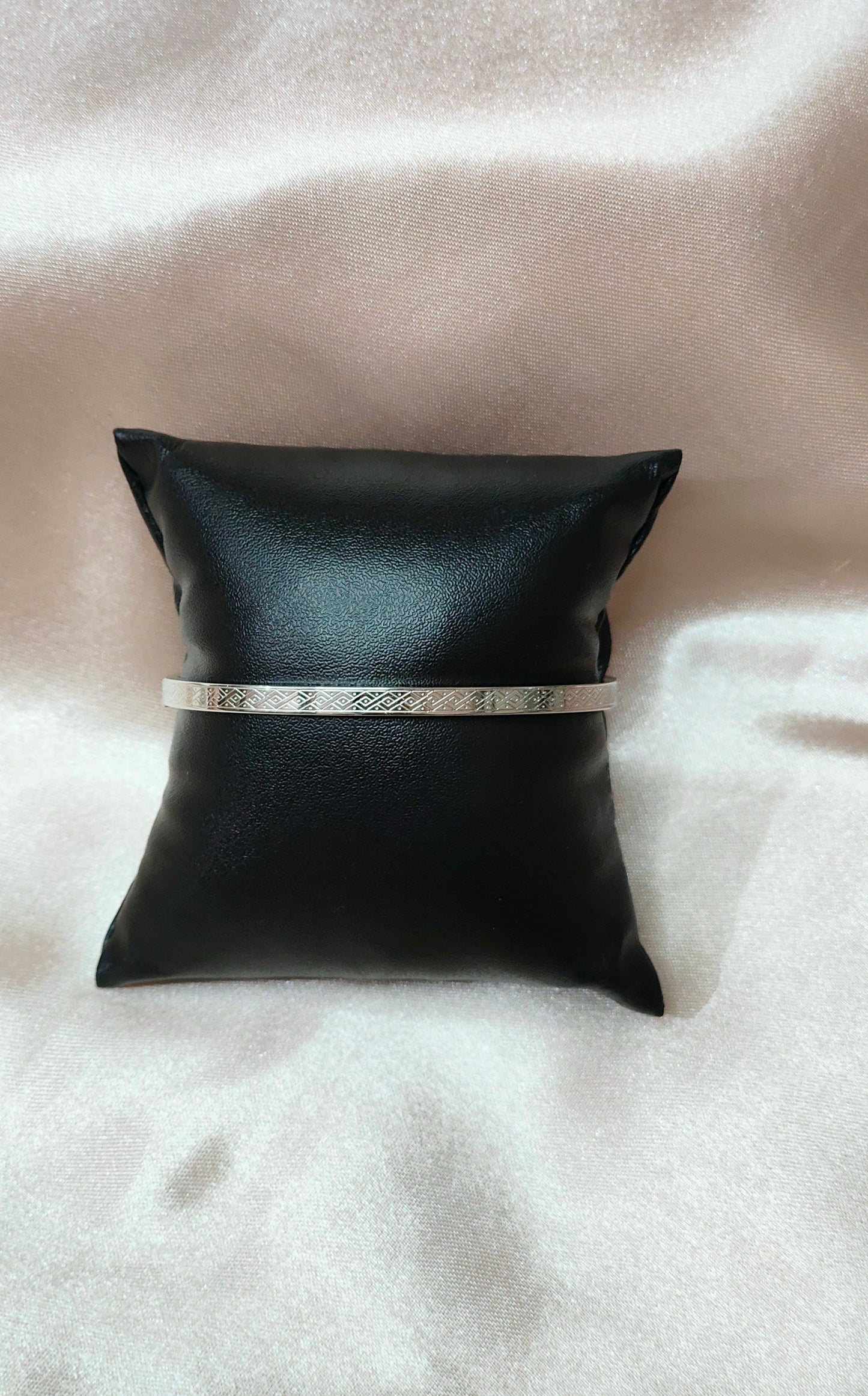 Anti tarnish Gold-Plated Geometric bracelet