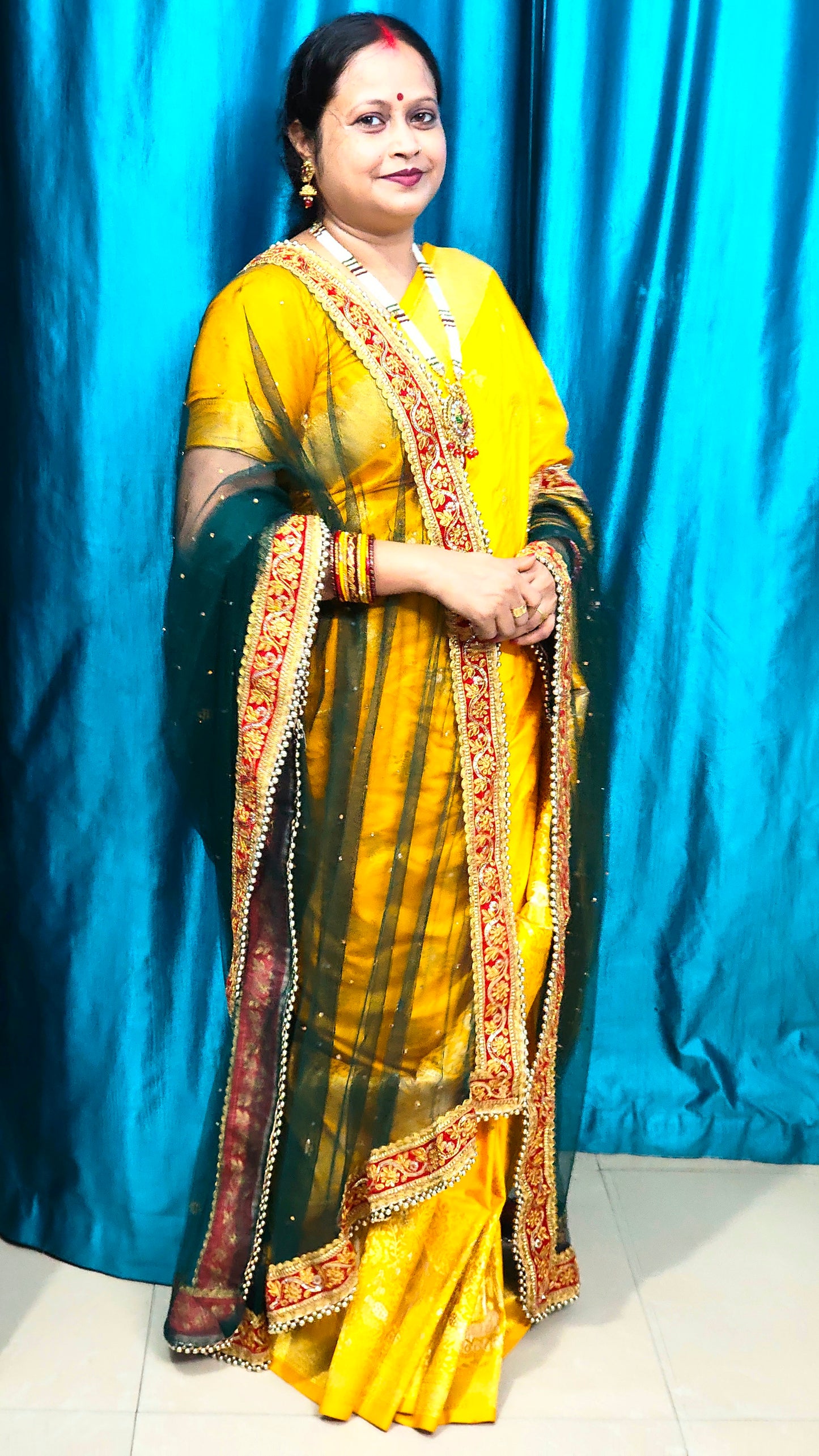 Elegant Net Peacock Green Dupatta with Red Zari Border – Perfect for Festive & Wedding Looks