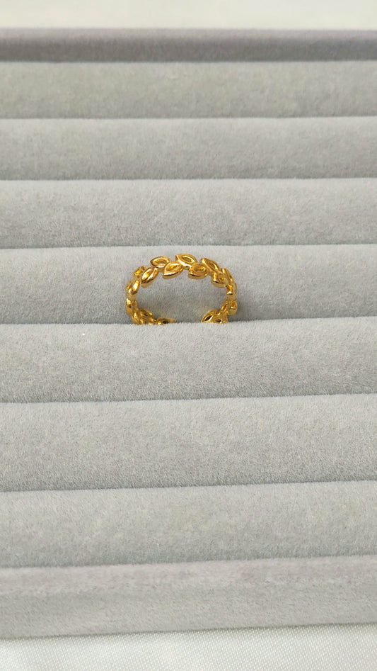 Leaf pattern anti tarnish gold plated ring