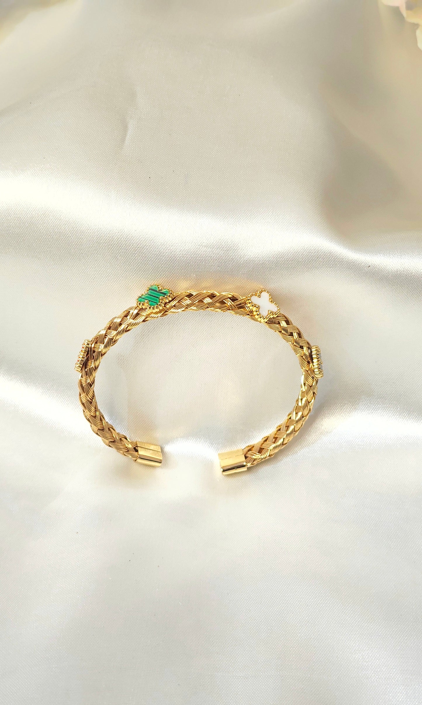 Clover Charm Braided Gold-Plated antitarnish Bracelet